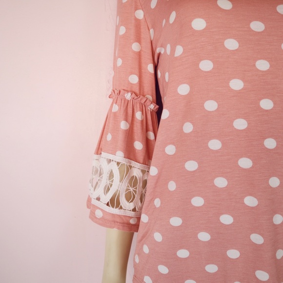 Polka dot pink top with bell sleeves - Picture 2 of 3